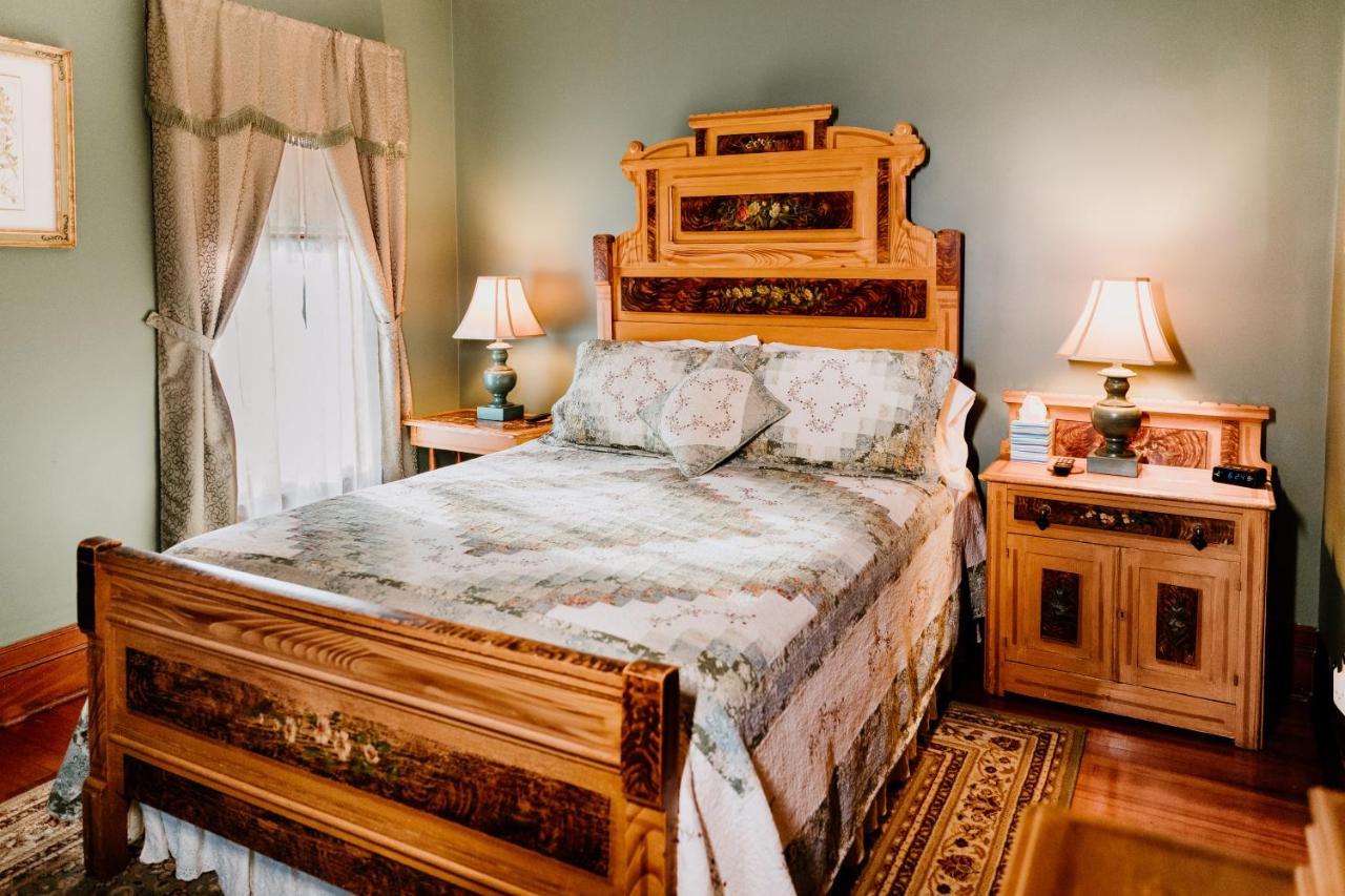 1897 Beekman House Bed And Breakfast Dundee ภายนอก รูปภาพ